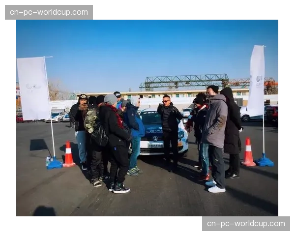 最后训练日，多名车手对赛道新增的“巨石阵”障碍表示谨慎